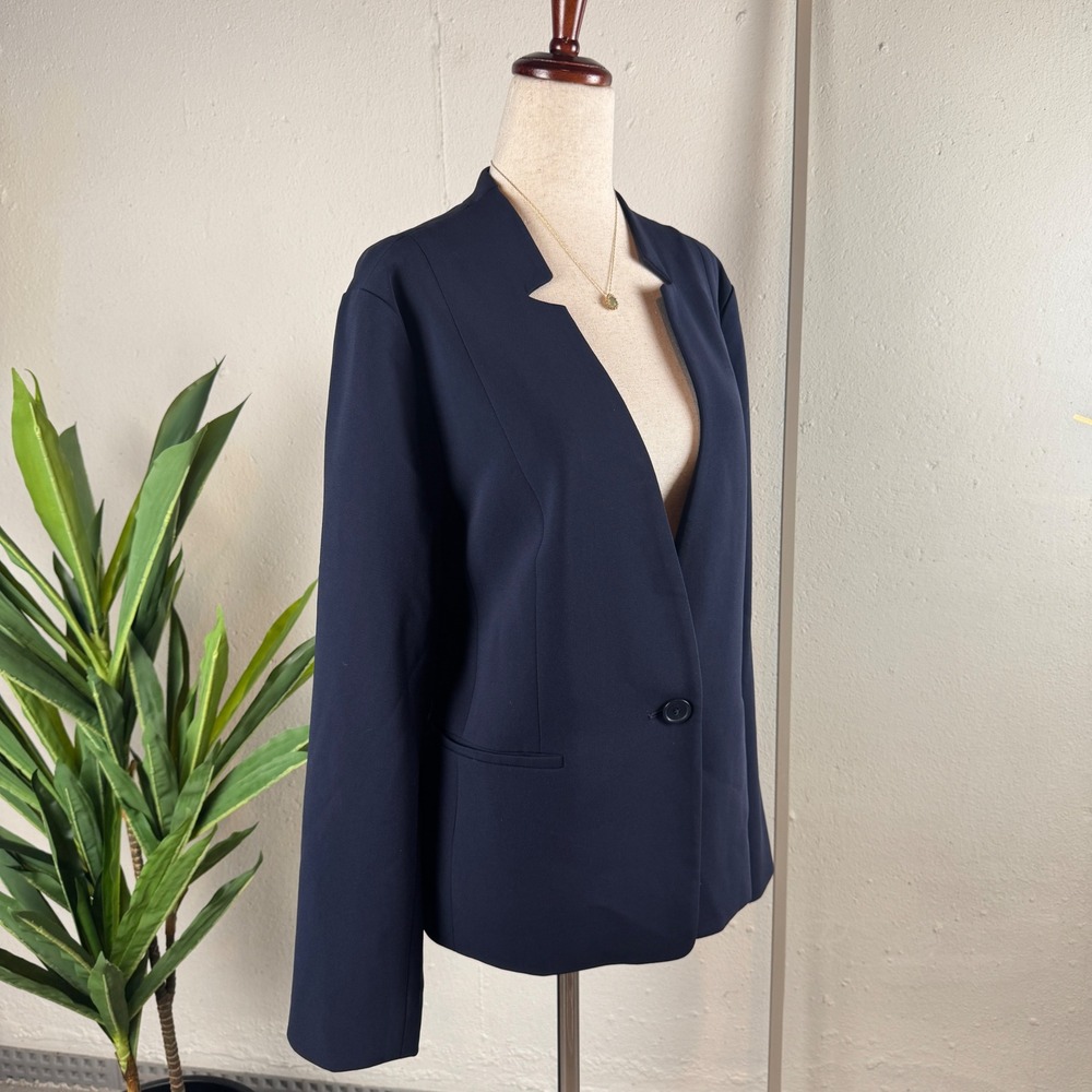 Dark Academia Quiet Luxury Tailored Talbots Blazer Women 12 Navy Blue Notch Neck